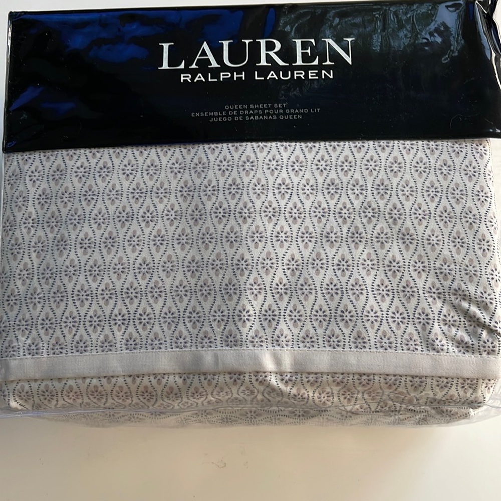 New Ralph Lauren Estella Beige Floral Queen Sheet Set. $250